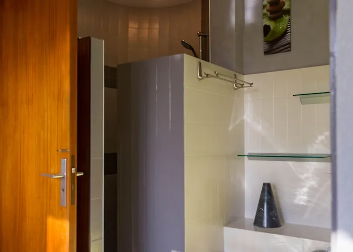 La Maison De L'orbiere Oda ve Kahvaltı 3*